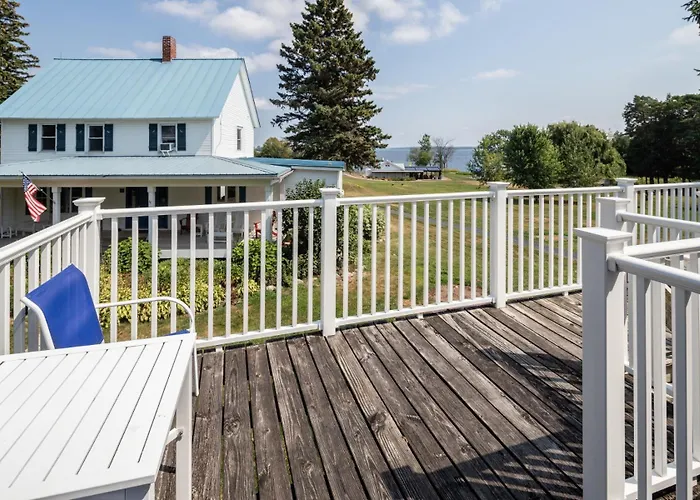 Shore Acres Inn And Restaurant